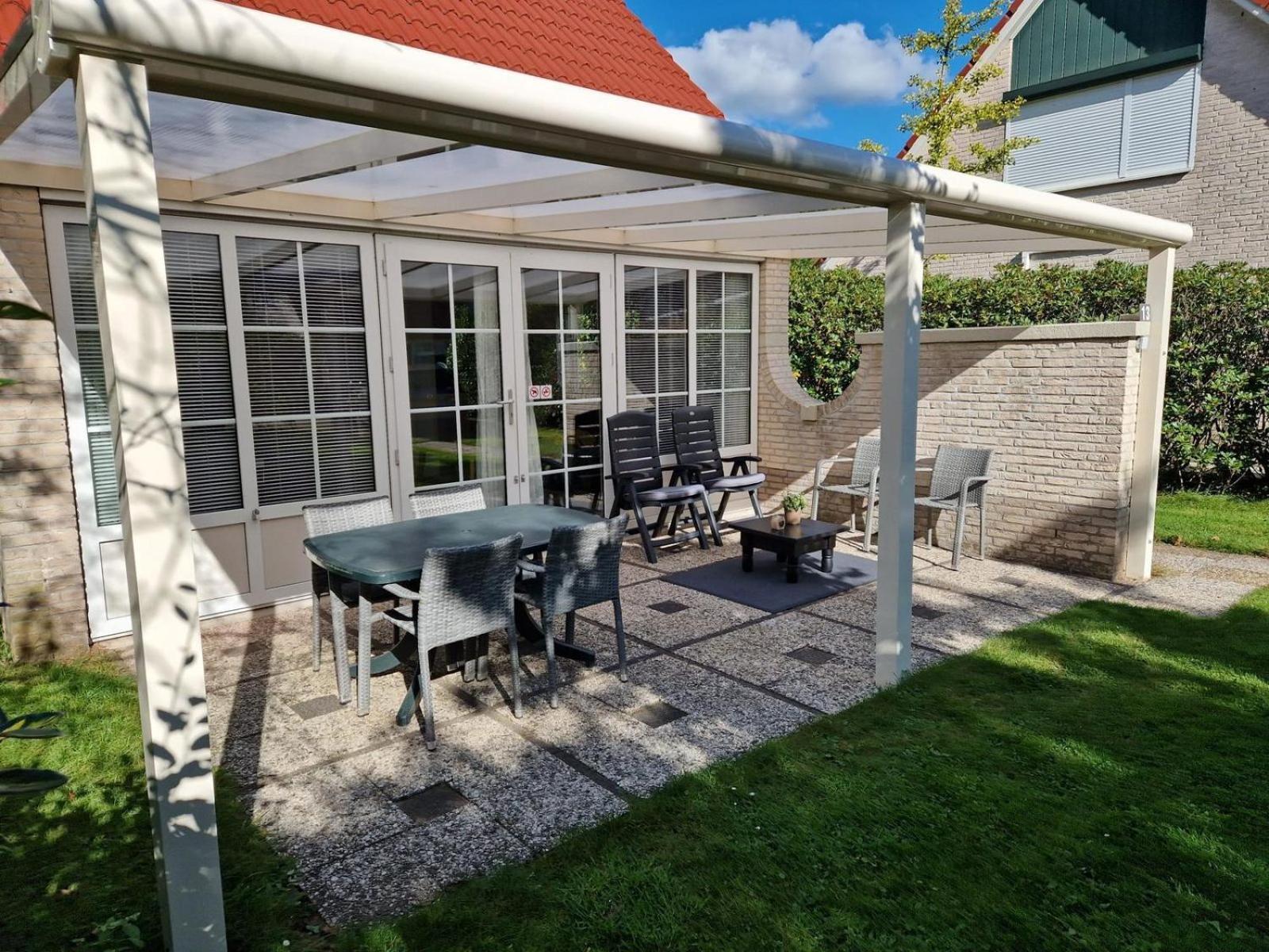 Bungalow - 6 Personen Gelegen In De Nabije Omgeving Van Avonturenpark Hellendoorn En De Prachtige Sallandse Heuvelrug En Eelerberg מראה חיצוני תמונה