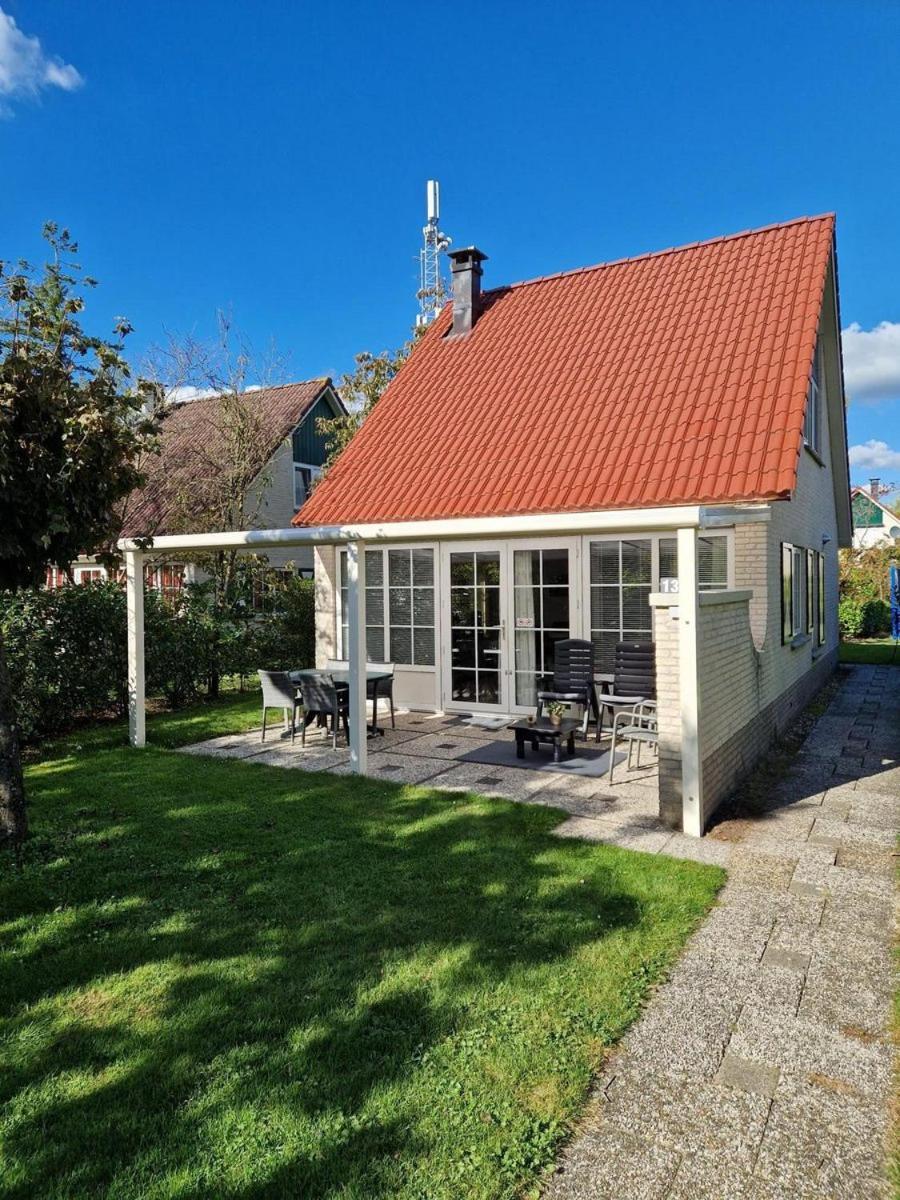 Bungalow - 6 Personen Gelegen In De Nabije Omgeving Van Avonturenpark Hellendoorn En De Prachtige Sallandse Heuvelrug En Eelerberg מראה חיצוני תמונה