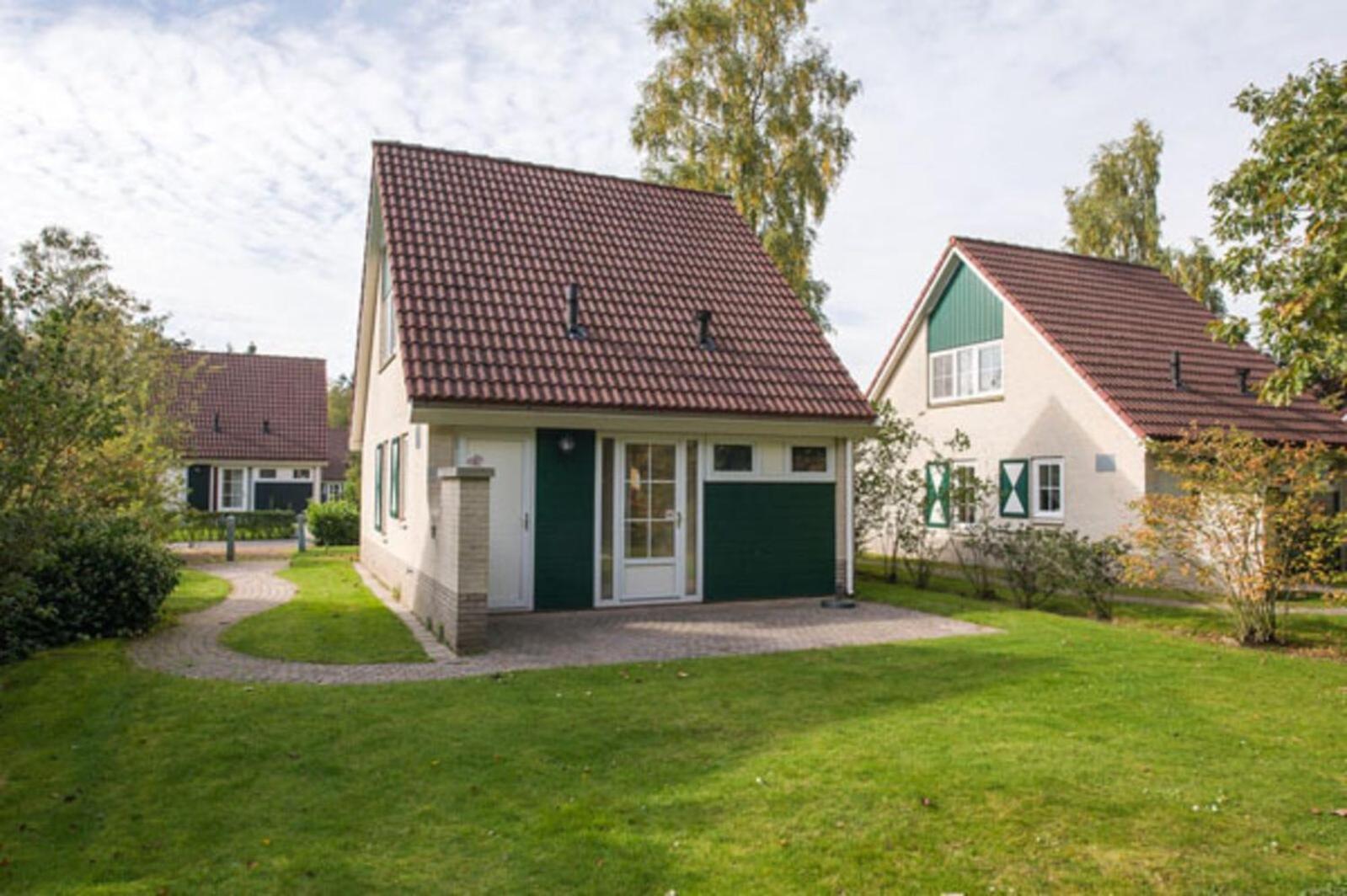 Bungalow - 6 Personen Gelegen In De Nabije Omgeving Van Avonturenpark Hellendoorn En De Prachtige Sallandse Heuvelrug En Eelerberg מראה חיצוני תמונה